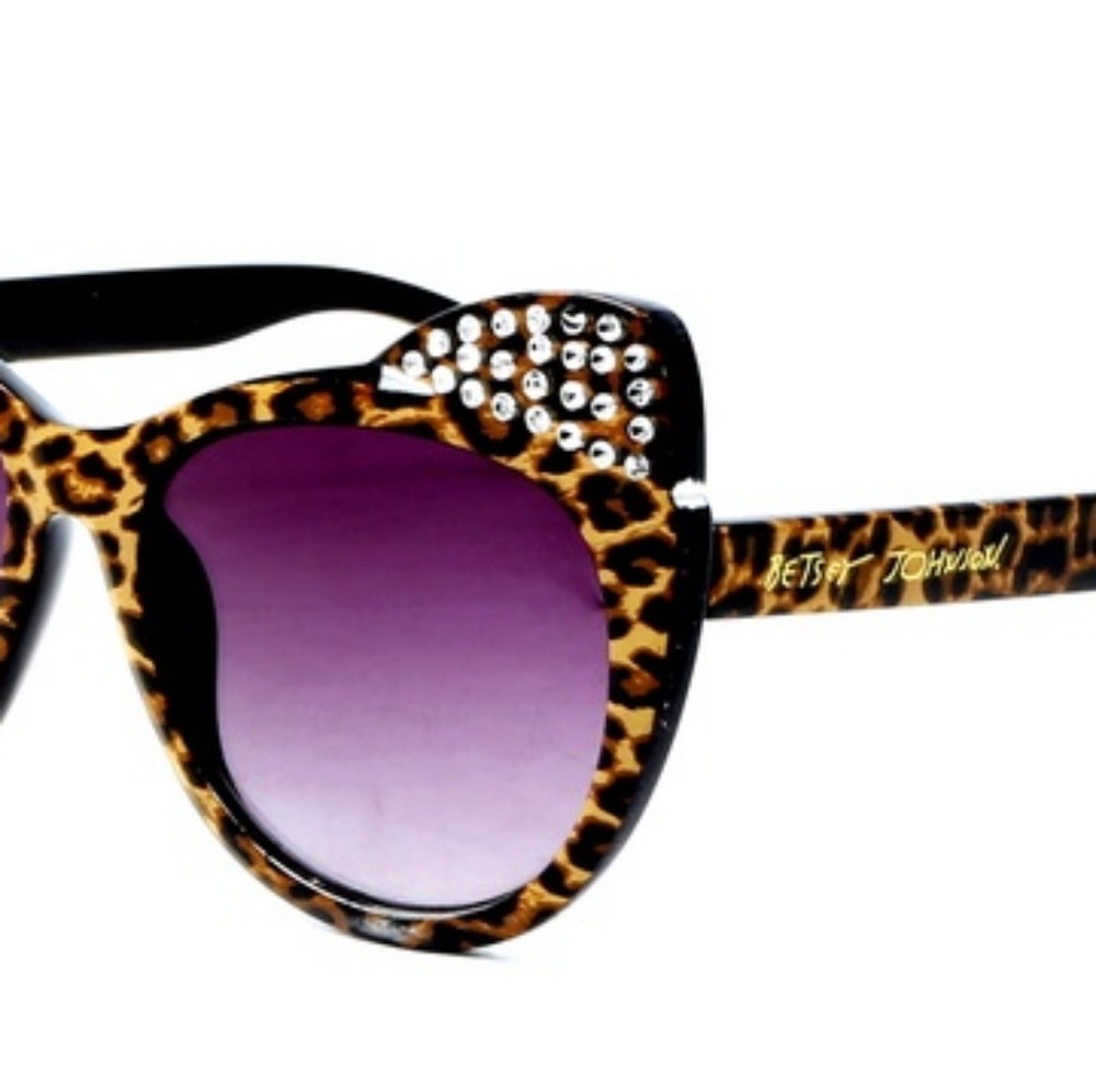 Betsey Johnson Cat Eye glasses